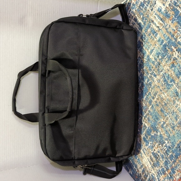 Solo New York Unstoppable Black Chrysler Briefcase - New - Picture 3 of 8